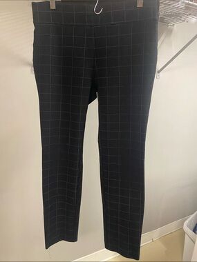 Black Windowpane women’s leggings